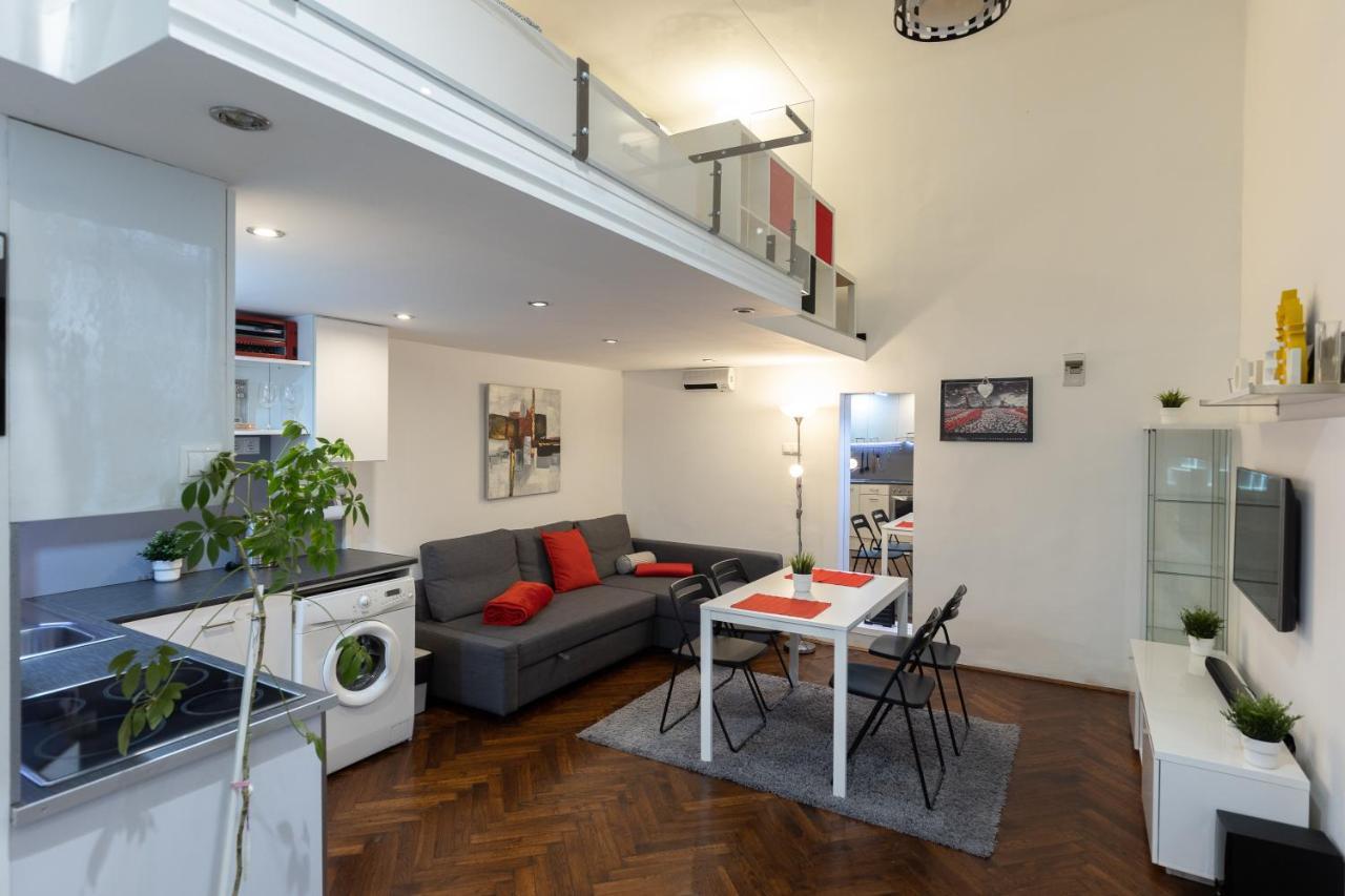Bright & Shine Apartment Budapest Exteriör bild